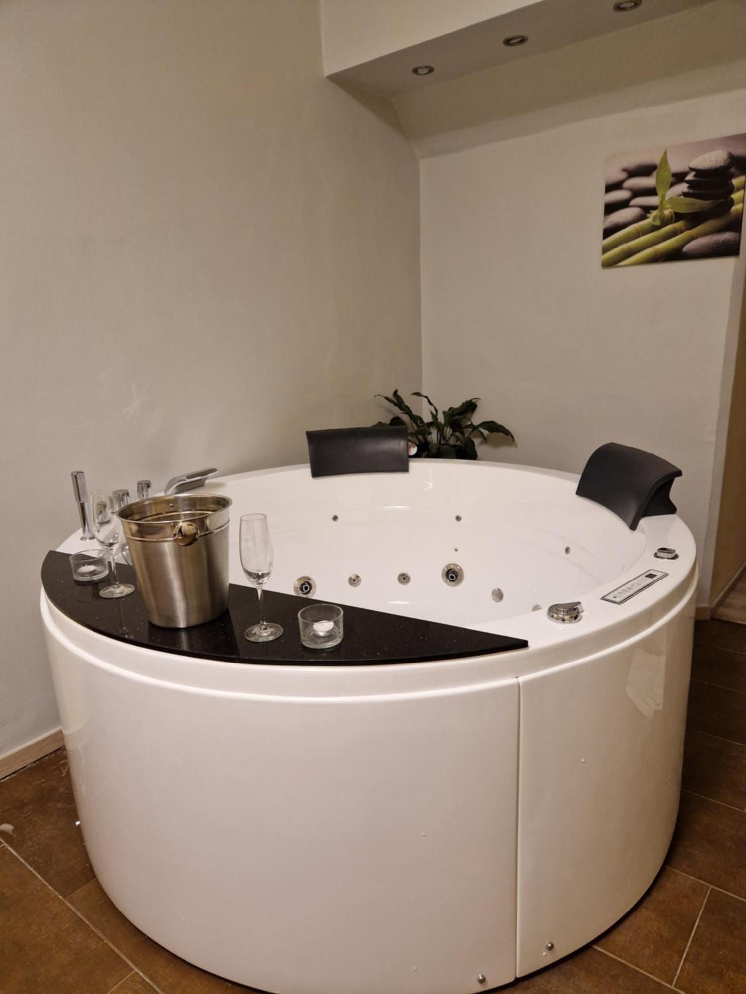 Residence Dobrovskeho Prague Ngoại thất bức ảnh