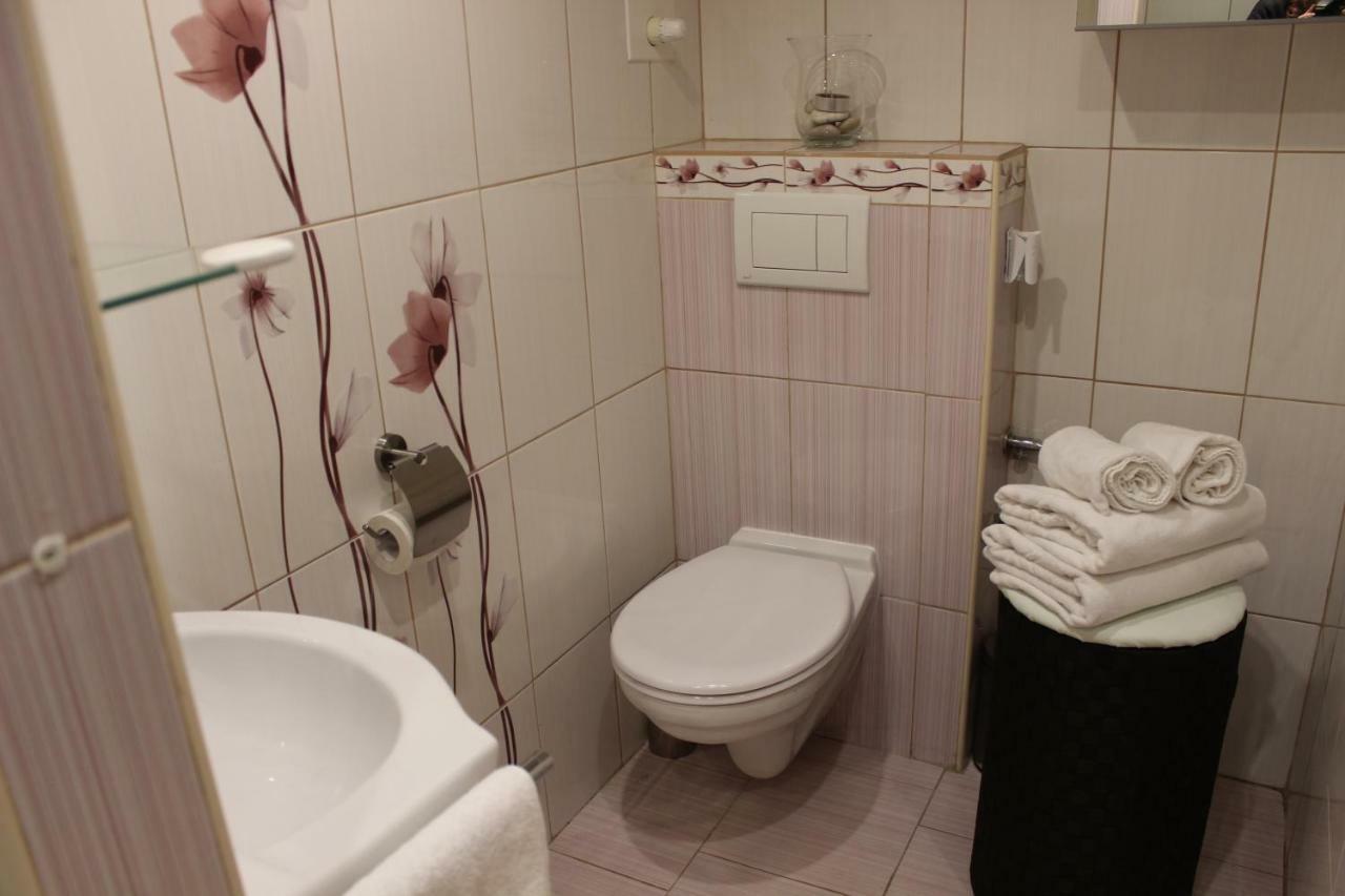 Residence Dobrovskeho Prague Ngoại thất bức ảnh
